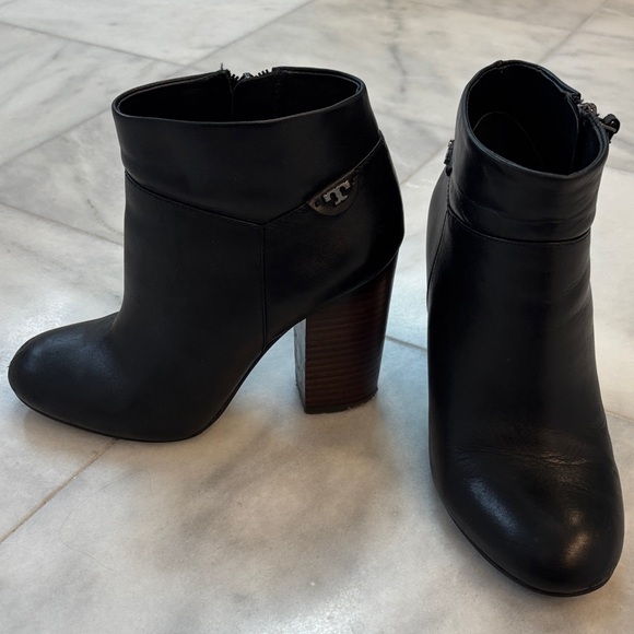 Tory Burch Shoes - Tory Burch Fulton Stacked Heel Ankle Bootie Boots Size 8 with Box and Dustbag